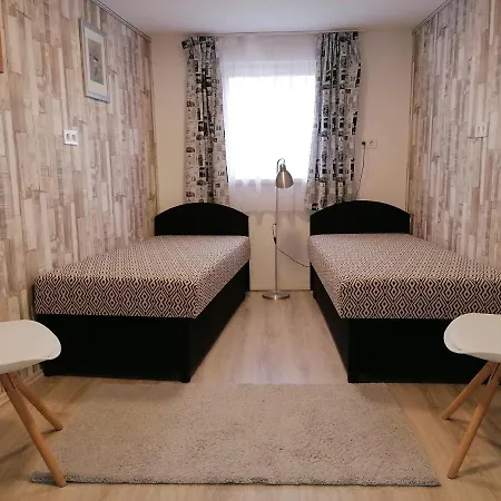 Taban Apartment *